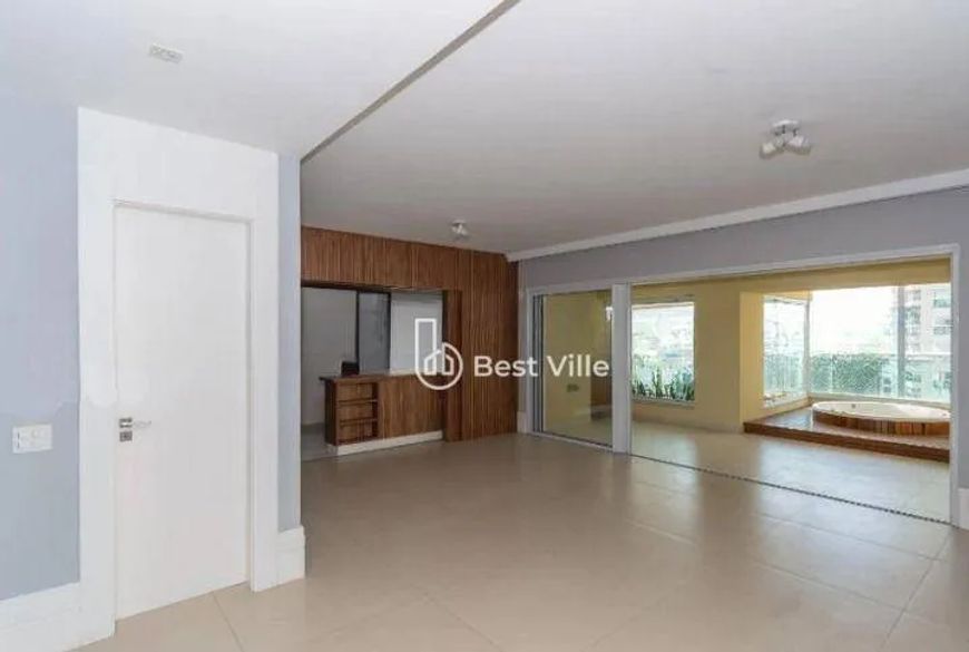 Apartamento à venda com 177M², 3 suítes no Condomínio Edifício Lumina Gramercy Park - Alphaville Bar