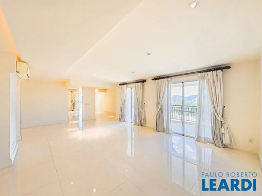 APARTAMENTO - ALPHAVILLE - SP