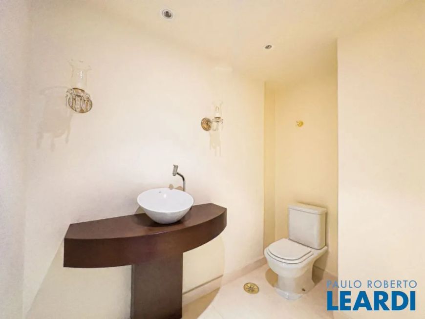 APARTAMENTO - ALPHAVILLE - SP