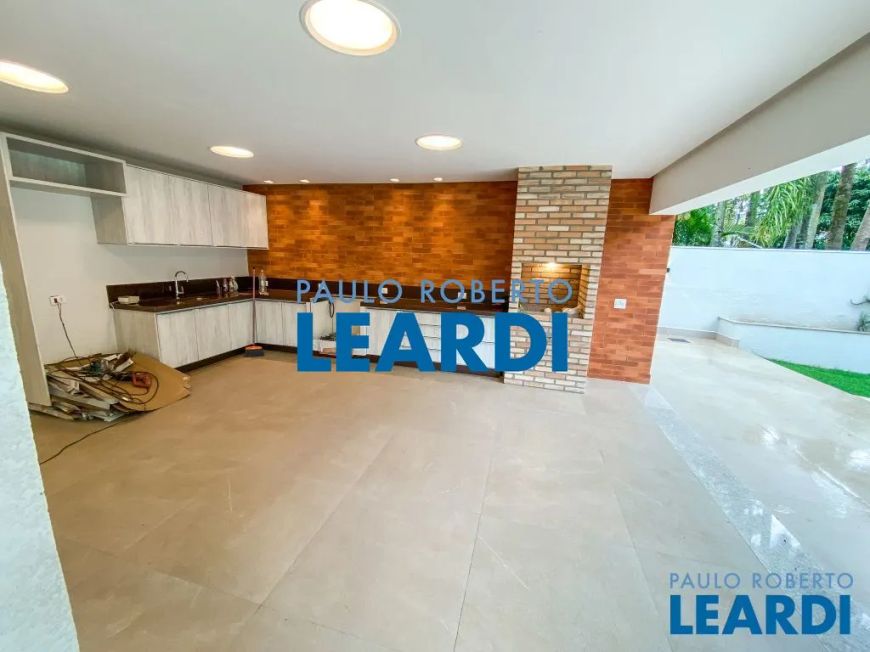 CASA EM CONDOMÍNIO - ALPHAVILLE - SP