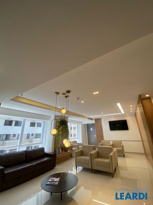 CONJ. COMERCIAL - ALPHAVILLE - SP