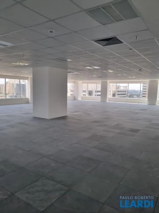COMERCIAL - ALPHAVILLE - SP