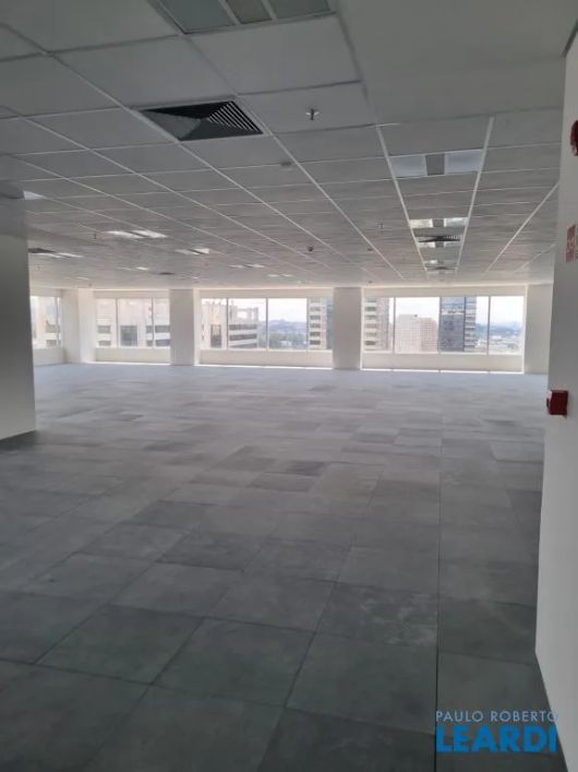COMERCIAL - ALPHAVILLE - SP