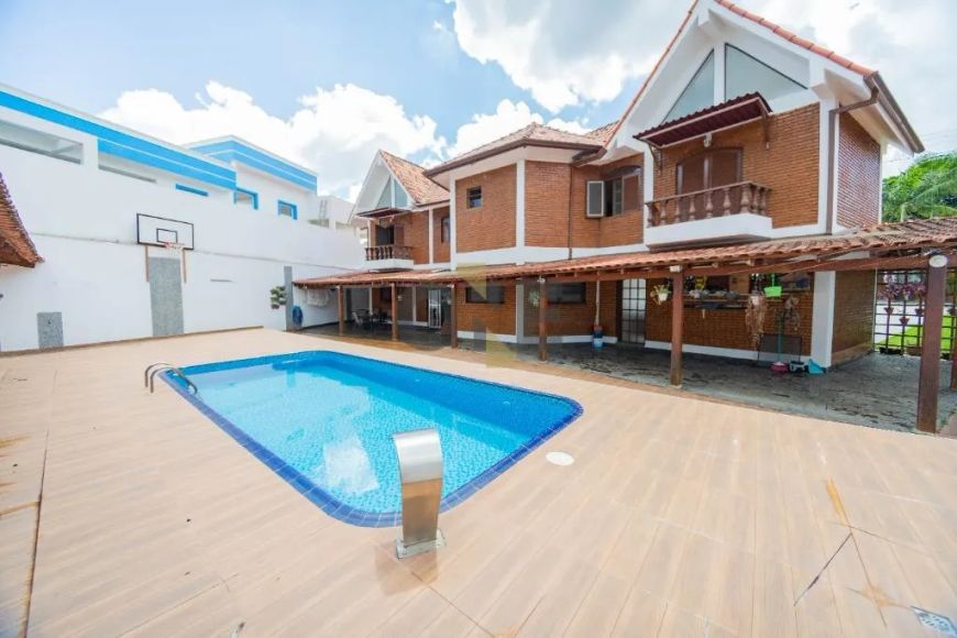 Casa com 4 dormitórios, sendo 2 suítes à venda - Granja Viana - Cotia/SP