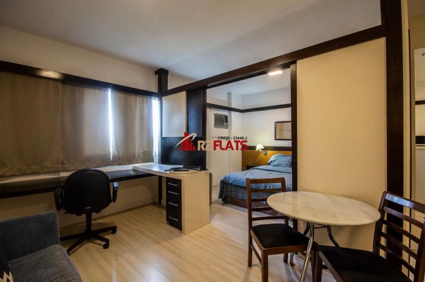 Flat com ótimo preço no bairro Alphaville. Confira!