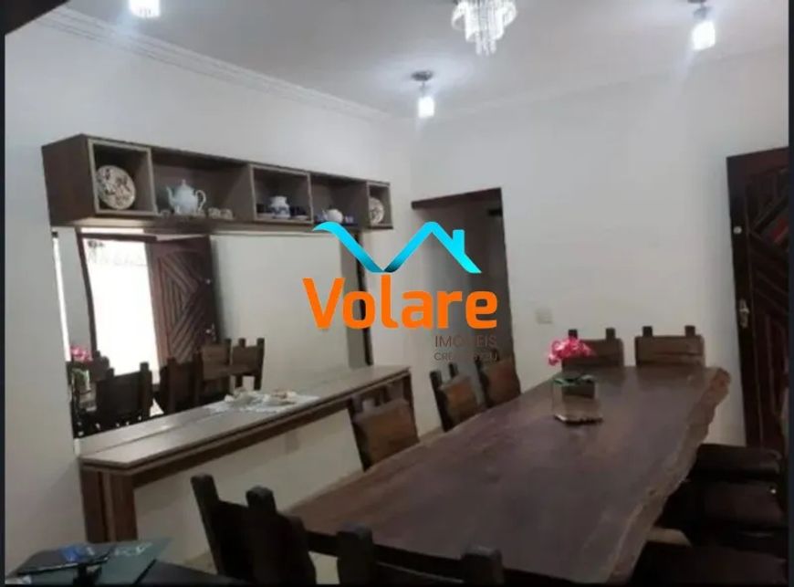 Casa à venda em Barueri-SP, Parque das Nações! 4 quartos, 3 salas, 3 banheiros, 2 vagas, 220m²!