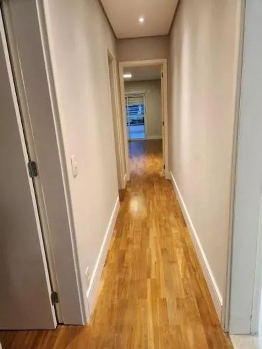 Apartamento com 255m², com 4 dormitórios, 3 vagas no Granercy Park em Alphaville