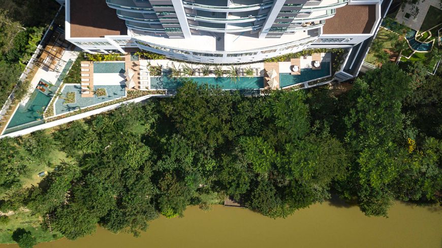 Alphaville - Apartamento de 336 m2 , com 3 Suites e 2 Vagas de Garagem