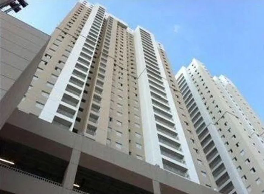 Apartamento à venda na Rua Werner Goldberg, Jardim Tupanci, Barueri - SP