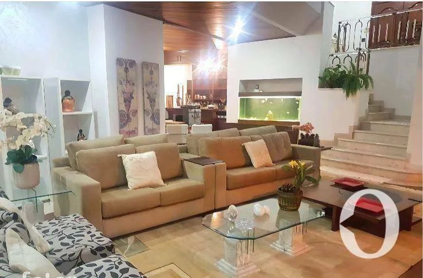 Casa com 5 dormitórios à venda, 850 m² por R$ 8.800.000 - Tamboré 01 - Barueri/SP