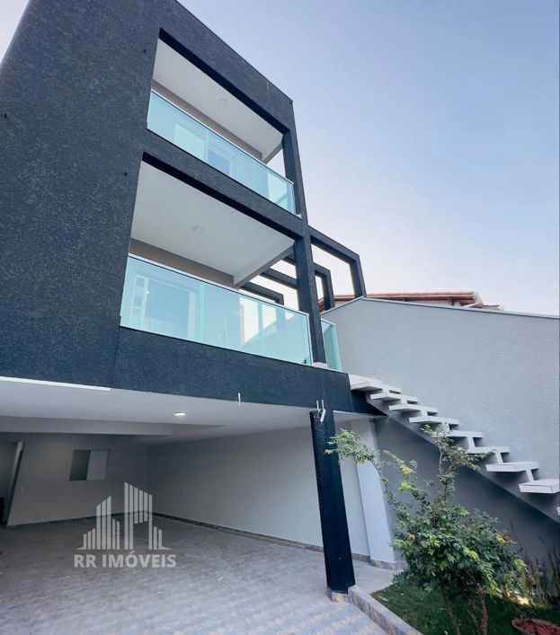 RR6735 Casa 225m² PARQUE RIBEIRO DE LIMA - OPORTUNIDADE - 3 Dorms 6 Vagas - Barueri, SP - Ótima Loca