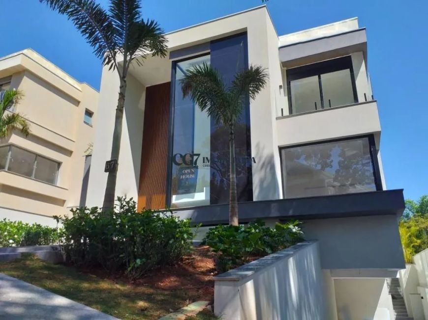 Casa 4 dormitórios à venda, 639 m²