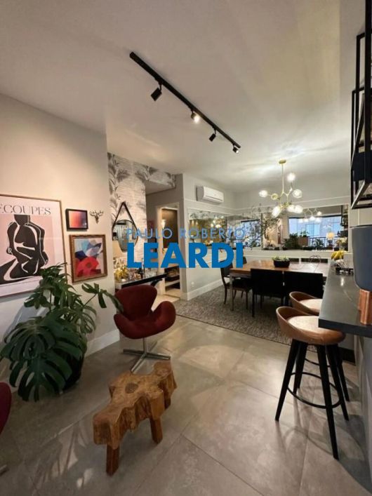 APARTAMENTO - ALPHAVILLE - SP