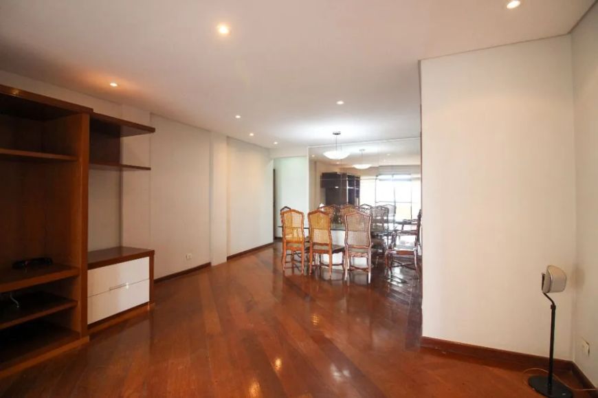 Oportunidade única! Apartamento de alto padrão em Alphaville, Barueri.