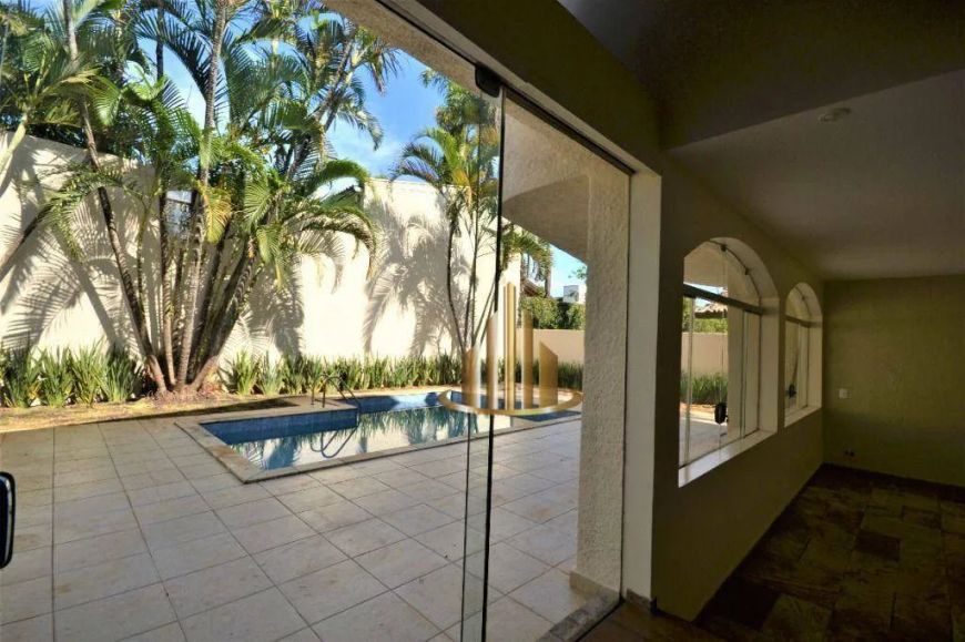 Casa em Alphaville com 4 suítes à venda, estuda permuta, 350 m² por R$ 4.600.000 - Barueri/SP