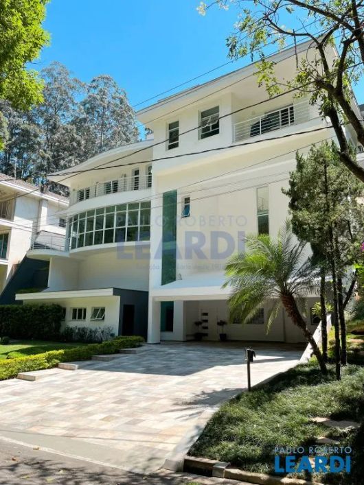 CASA EM CONDOMÍNIO - TAMBORÉ - SP
