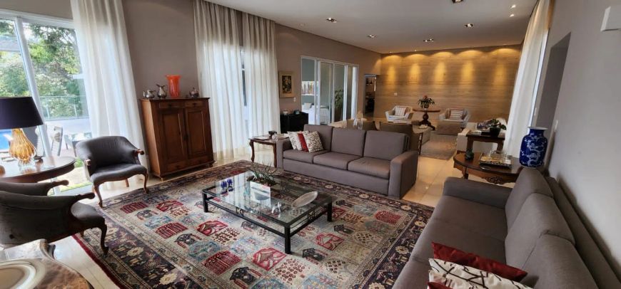 CASA À VENDA NO RESIDENCIAL TAMBORÉ 1 – ALPHAVILLE/BARUERI