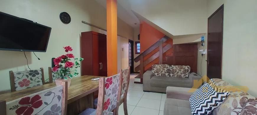 Casa para Venda em Volta Redonda, Siderópolis, 3 dormitórios, 3 banheiros, 2 vagas