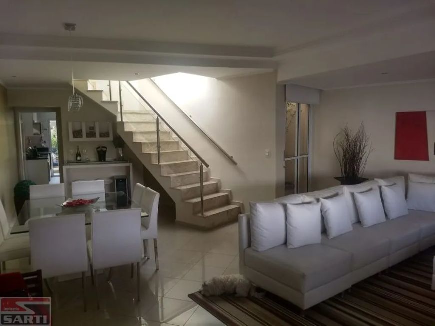 BAIRRO DO TREMEMBÉ - CONDOMÍNIO FECHADO , LINDO SOBRADO ! REPLETO DE ARMÁRIOS