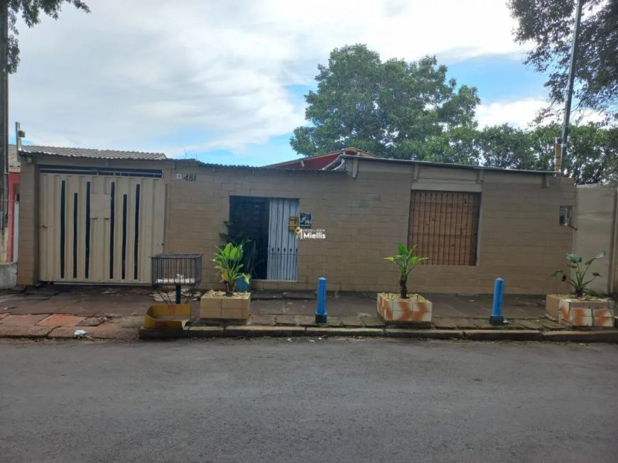 Casa de 2 dormitórios com piscina em terreno de 363m2 no bairro J. Viamar-Aceita financiamento bancá