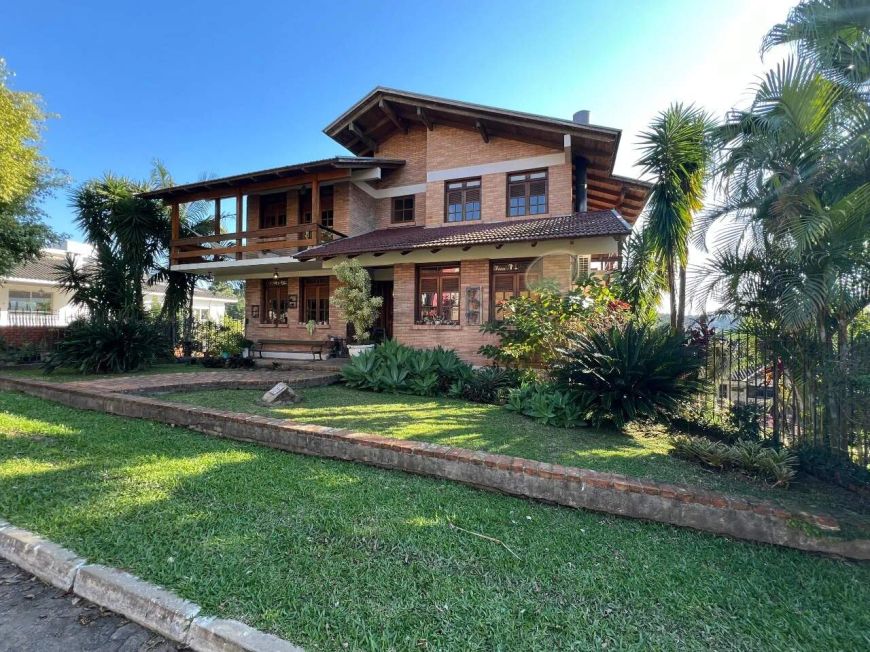 Casa em Condomínio à venda, 4 quartos, 4 suítes, 6 vagas, Condomínio Cantegril - Viamão/RS
