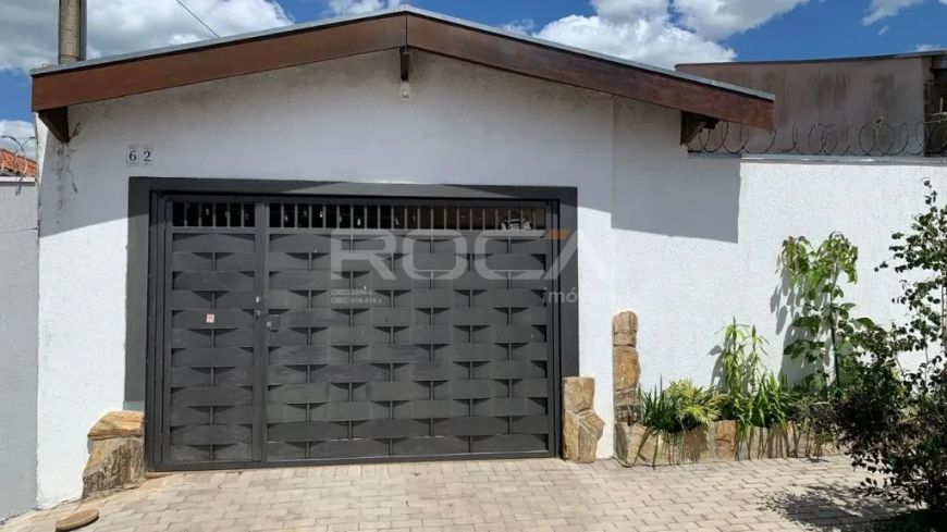 Charmosa casa de 2 dormitórios no bairro Douradinho em São Carlos!