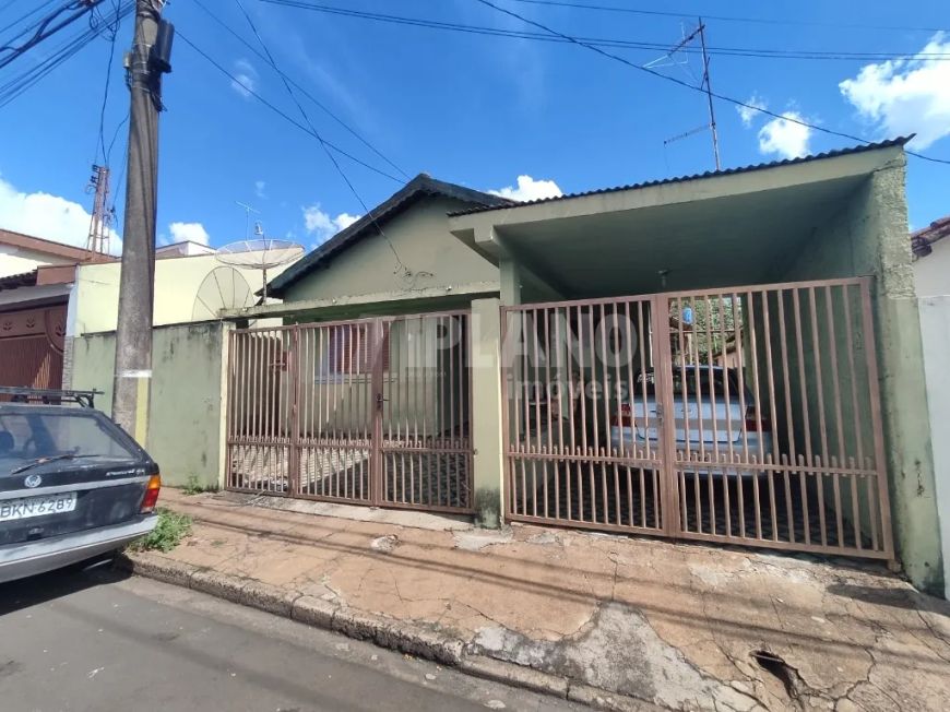 Venda de Casas / Padrão na cidade de São Carlos