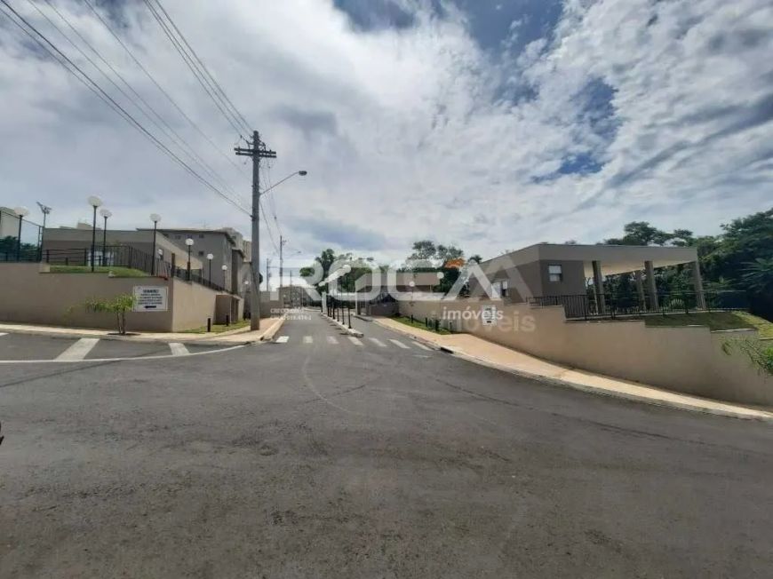 Venda de Apartamentos / Padrão na cidade de São Carlos