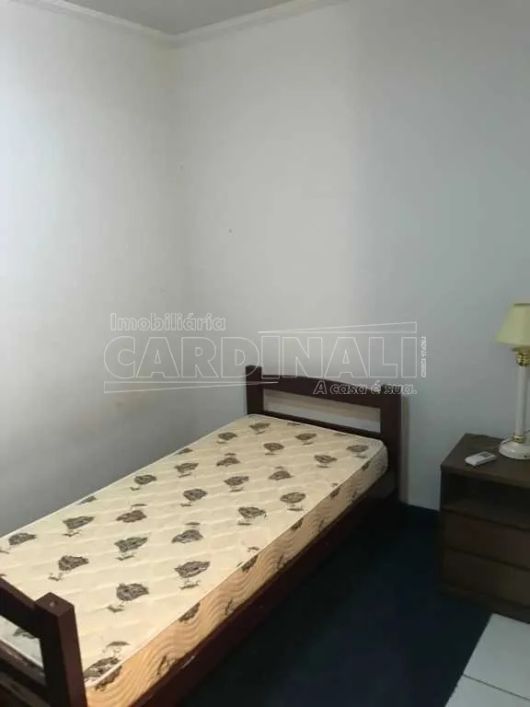 Apartamento com 1 dormitório no Jardim São Carlos próximo a Catedral em São Carlos