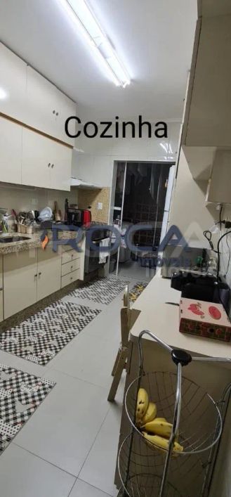 Belo e amplo apartamento localizado no Jd. Bethania, região dos altos da Cidade.