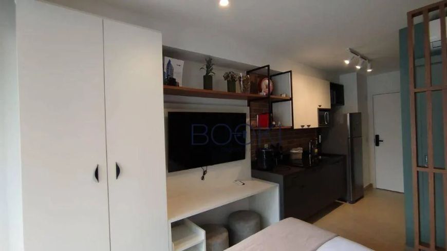 Studio mobiliado em andar intermediário pronto para morar no Jardim Paulista