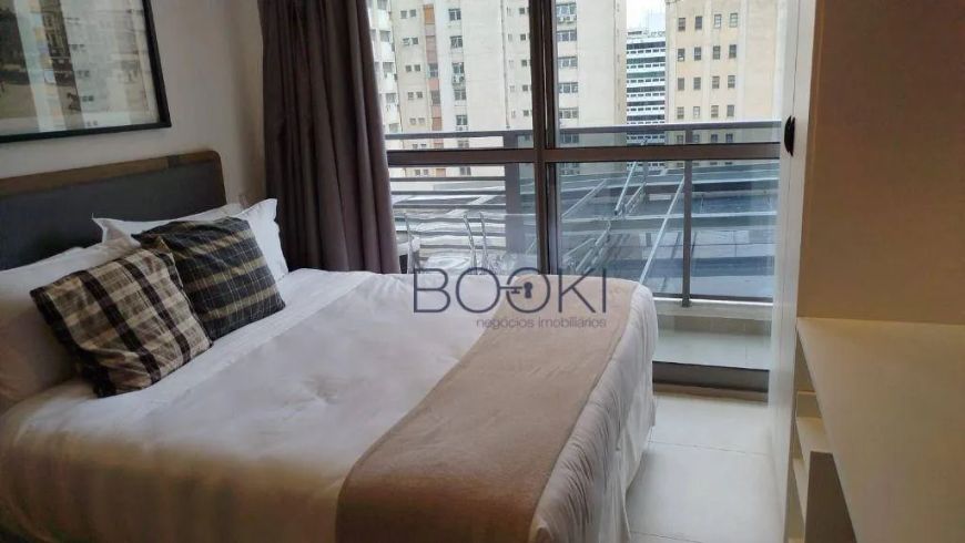 Studio mobiliado em andar intermediário pronto para morar no Jardim Paulista