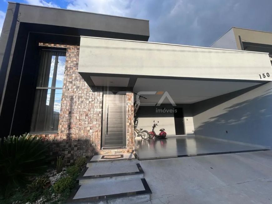 Casa de Alto Padrão à venda no bairro Faixa Azul em São Carlos