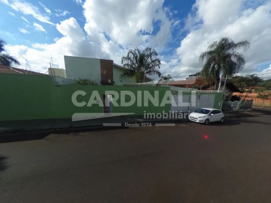Imóvel Localizado no Jardim Macarengo fácil acesso a Avenida São Carlos e Marginal.