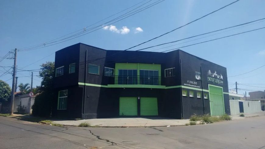 Comercial Galpão em São Carlos