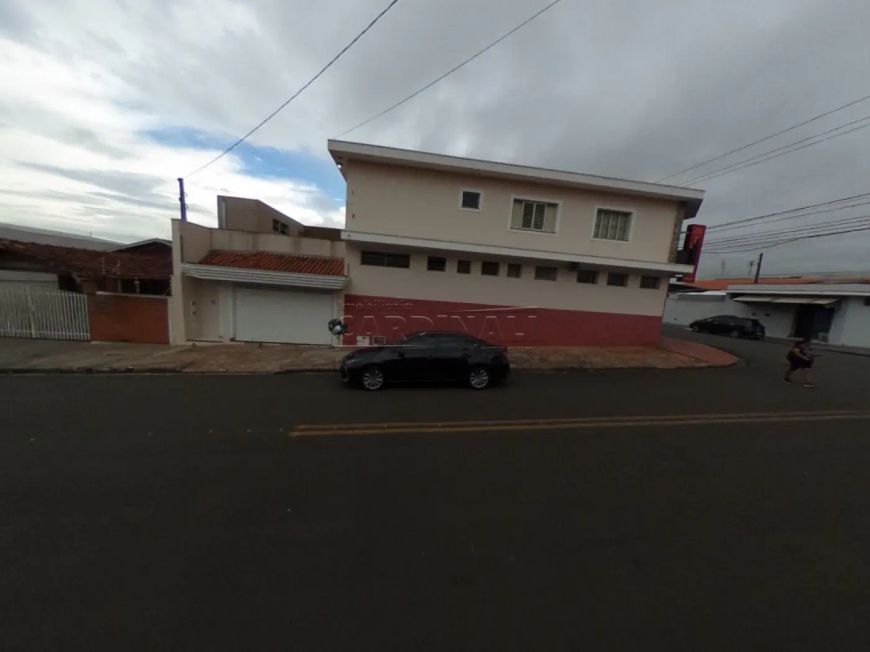 Imóvel Muito Bem localizado, seguro, amplo residencial e com dois Comerciais.