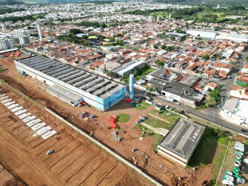 Locação de Comercial / Barracão/Galpão na cidade de São Carlos