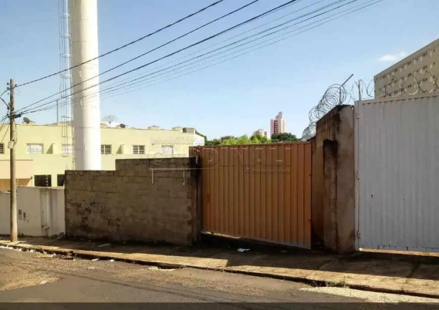 Ótima localização.