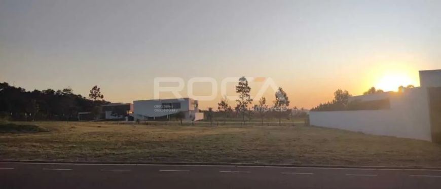 Terreno à venda no Condomínio Damha Golf em São Carlos