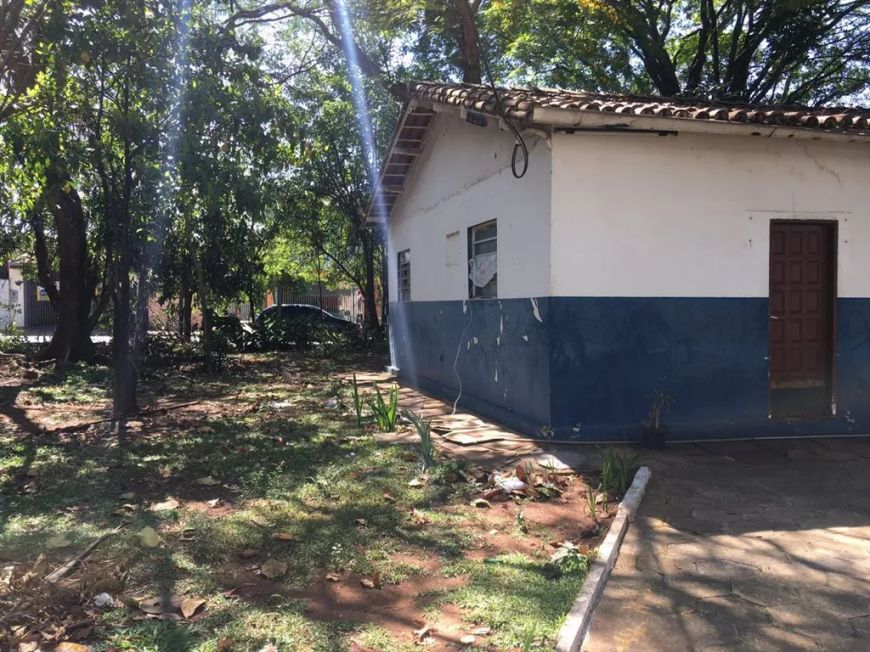 Galpão Comercial no Jardim Jockei Club A próximo a Tecumseh em São Carlos