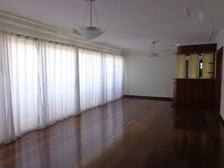 Apartamento Padrão em São Carlos