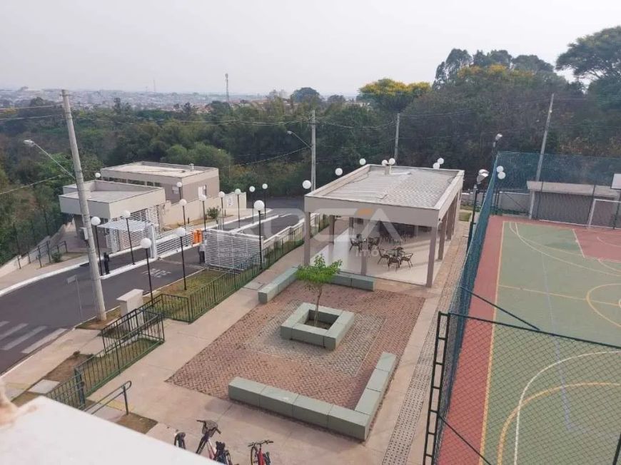 Apartamento padrão de 2 dormitórios na Vila Nery, São Carlos