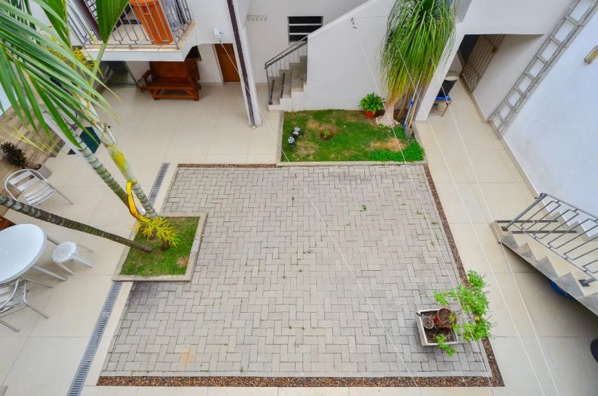 Casa tipo para venda com 4 quartos, sendo 4 suítes, 248m²