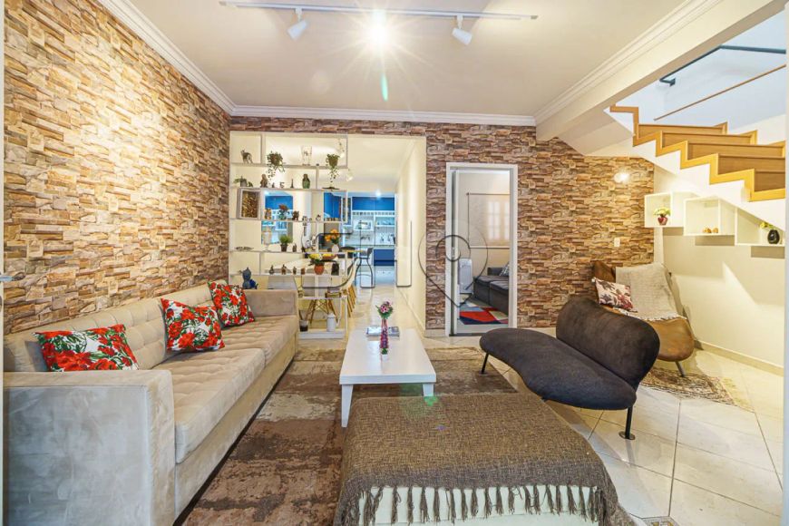 Casa de Vila em Perdizes para venda com 4 dormitórios e 2 vagas