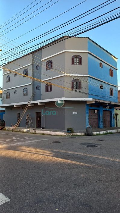 Prédio Inteiro em Cajueiros - Macaé, RJ