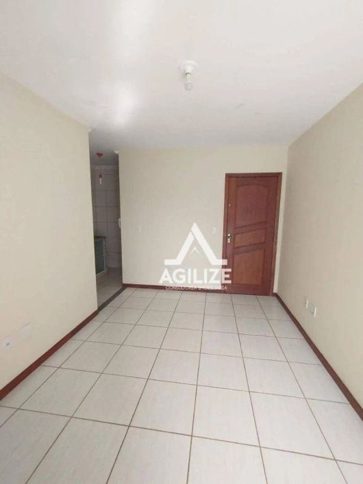 Apartamento com 1 dormitório à venda, 50 m² por R$ 195.000,00 - Riviera Fluminense - Macaé/RJ