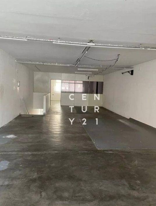 Prédio Monousuário com galpão à venda, 294 m² por R$ 1.690.000 - Luz - São Paulo/SP