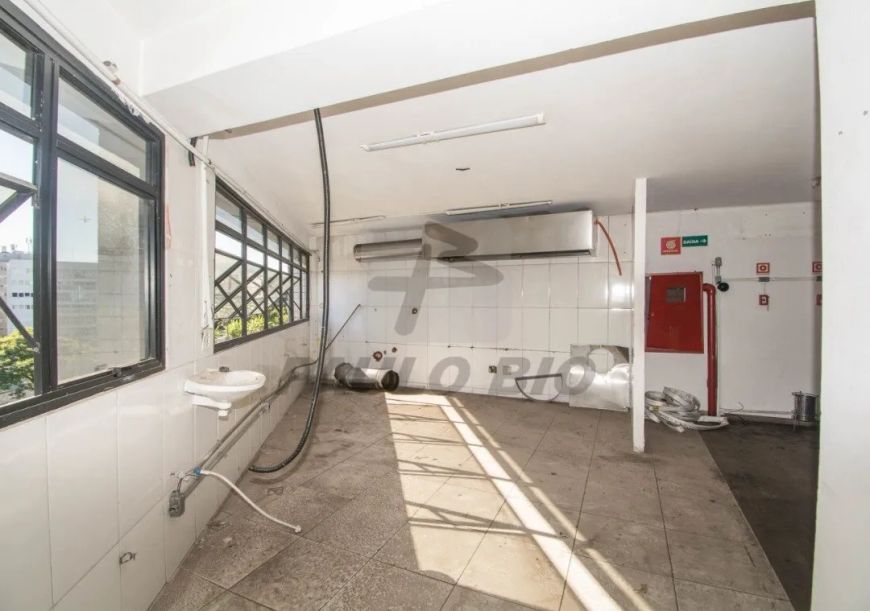Prédio Comercial para alugar no Bairro Jabaquara em São Paulo - SP.