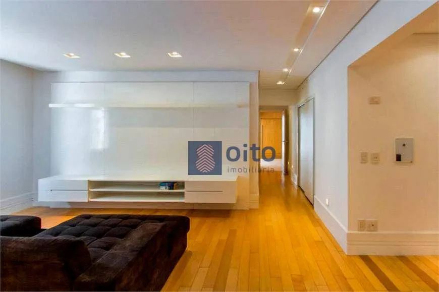 Apartamento no Jardim Paulista, uma das regiões mais valorizadas e sofisticadas de São Paulo. Com um