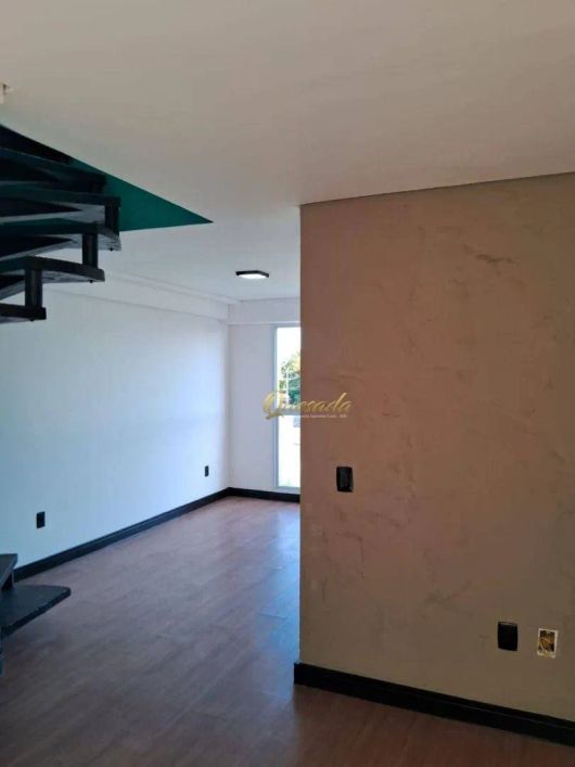Apartamento duplex à venda, cobertura, 2 dormitórios, 1 suíte, Edifício Barceloneta, Indaiatuba.